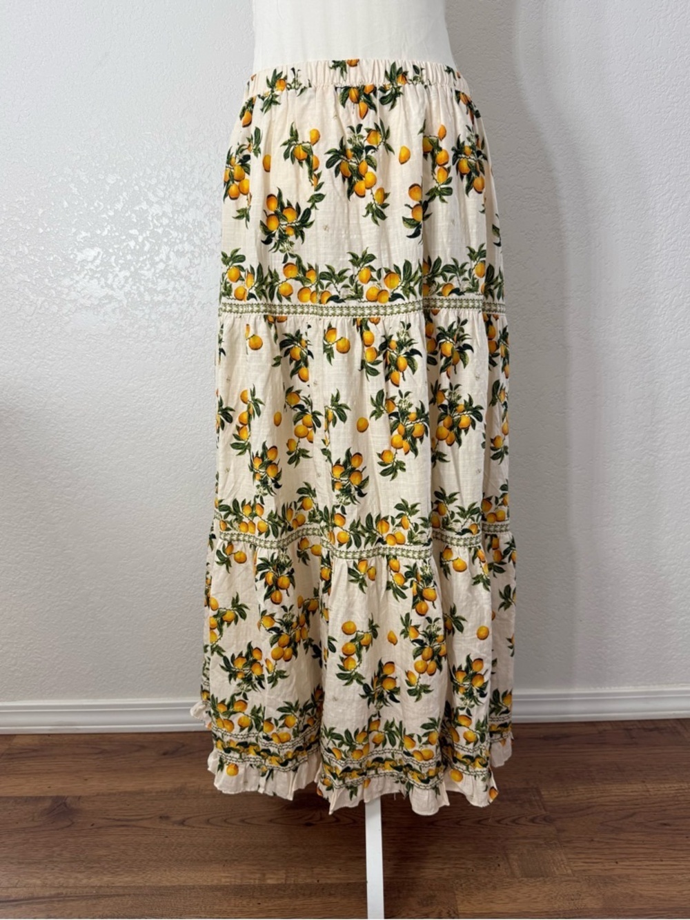 MAX STUDIO Ivory Maxi Skirt with Yellow Citrus Motif Rayon Cotton size XL